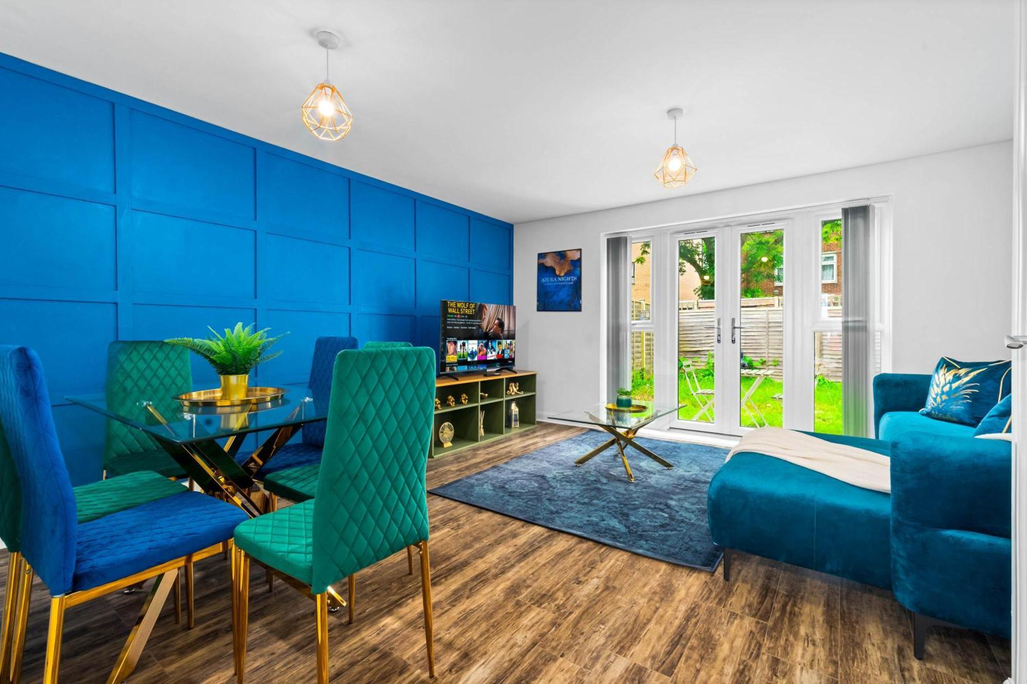 Lavish 3 Bedroom House With Ensuite And Parking By Azura Nights Birmingham Exterior foto