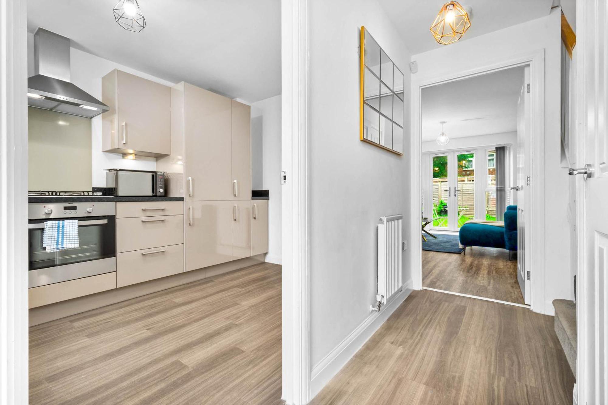 Lavish 3 Bedroom House With Ensuite And Parking By Azura Nights Birmingham Exterior foto